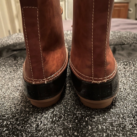 Rain Boots - Picture 4 of 5